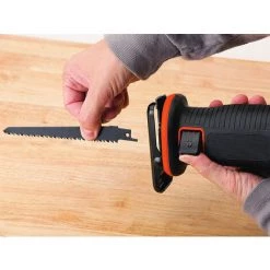 Black & Decker BDCR18 Scie Sabre Egoine 18V Avec Batterie/Chargeur -Scie électrique portative Soldes 27851010 4