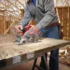 Scie Circulaire 18V FUEL BL (machine Seule) 165mm - Milwaukee M18 CCS55-0 -Scie électrique portative Soldes 33996294 5