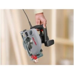 Skil Scie Circulaire 5740 CA, 700 W, Lame De Scie 130 Mm, Scie ˆ Bois, Scie Circulaire ˆ Main -Scie électrique portative Soldes 40191727 5