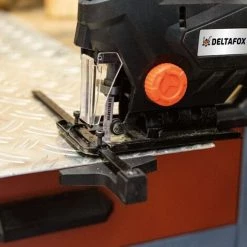 Deltafox Scie Sauteuse électrique - 650 Watts 7 Deltafox Scie Sauteuse électrique - 650 Watts -Scie électrique portative Soldes 43244840 3