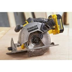 STANLEY Scie Circulaire Sans Fil 18V, Gamme FATMAX V20, 165mm, Vitesse 4000 Trs/mn Brushless - SFMCS500B-XJ - Sans Batterie, Ni Chargeur 8 STANLEY Scie Circulaire Sans Fil 18V, Gamme FATMAX V20, 165mm, Vitesse 4000 Trs/mn Brushless - SFMCS500B-XJ - Sans Batterie, Ni Chargeur -Scie électrique portative Soldes 46233471 4