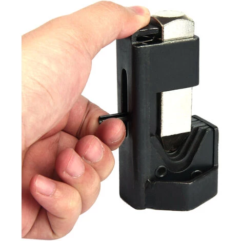 SUPERSELLER Pince à Sertir Et Coupe Cable électroportatif Outil De Sertissage Universel De Cosse De Soudure De Borne De Fil De Sertissage De Marteau De Câble De Batterie, Noir Argent 5 SUPERSELLER Pince à Sertir Et Coupe Cable électroportatif Outil De Sertissage Universel De Cosse De Soudure De Borne De Fil De Sertissage De Marteau De Câble De Batterie, Noir Argent – Image 5