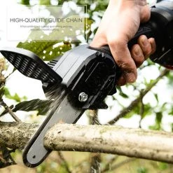 SUPERSELLER Scie à Chaîne électroportative Mini Tronçonneuse Portable Rechargeable Alimenté Tronçonneuse électrique Protable Tronçonneuse Coupe-bois Sécateur Tronçonneuse Pour Arbre De Noël Jardin Branche D'arbre Ranch Coupe De Bois, Prise Britannique - Prise Britann -Scie électrique portative Soldes 51648012 5
